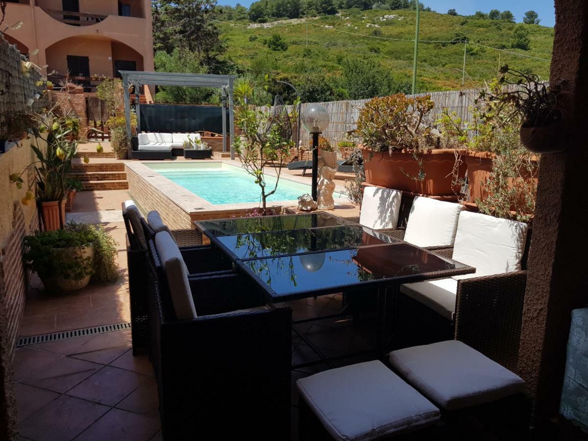 Casa Vacanze Valentina Porto Conte Exterior photo