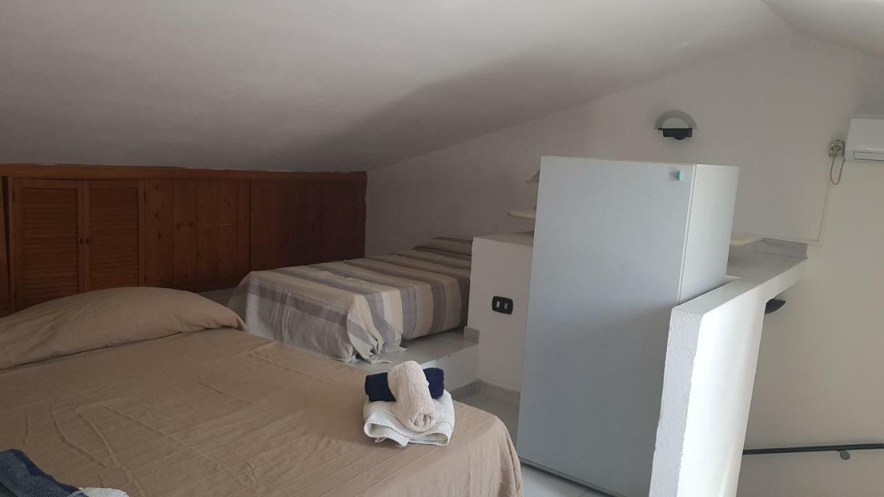 Casa Vacanze Valentina Porto Conte Exterior photo